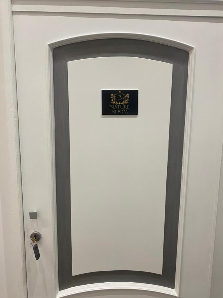 Beb Boreale Hotel Наполи Екстериор снимка