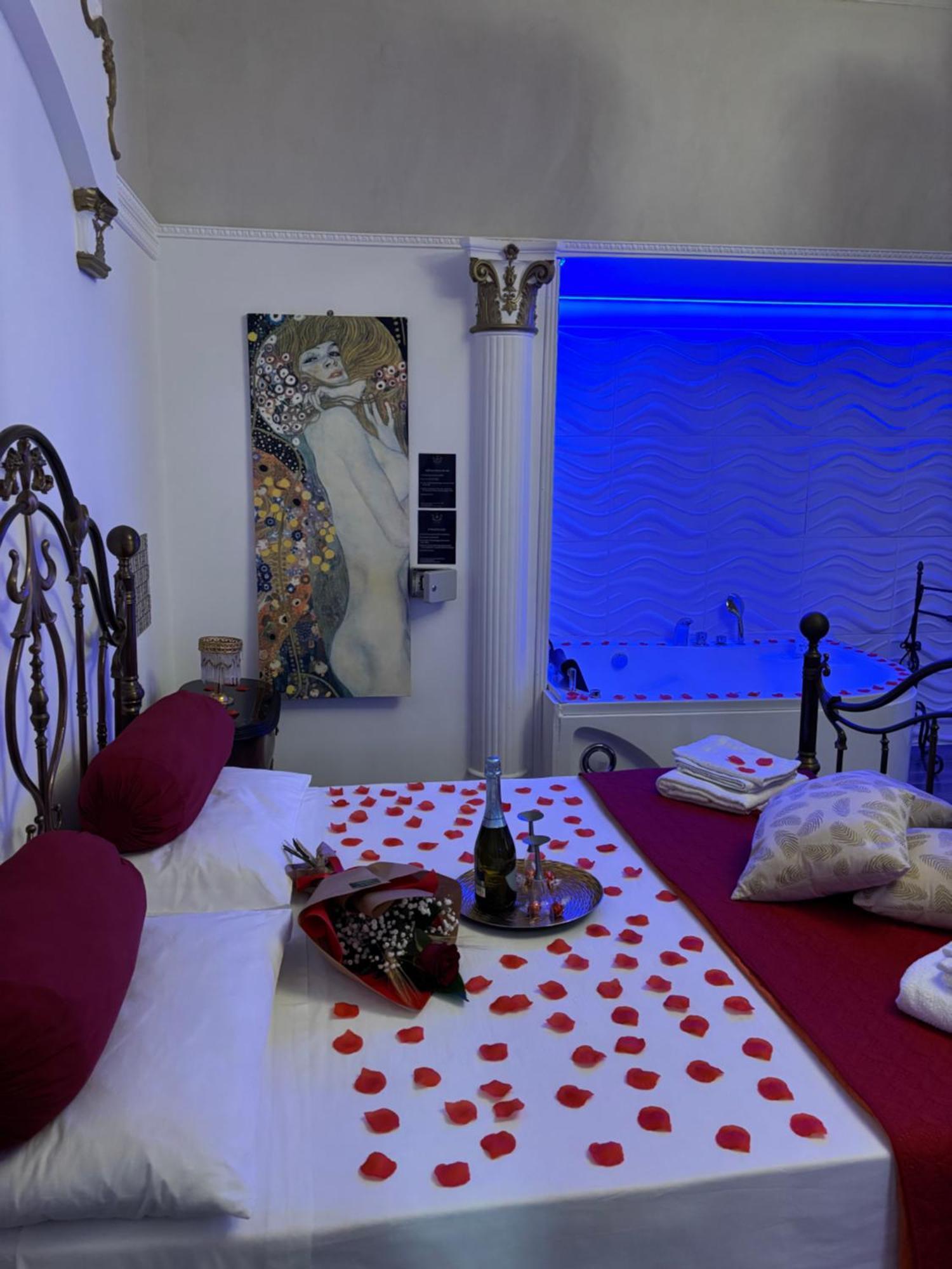Beb Boreale Hotel Наполи Екстериор снимка